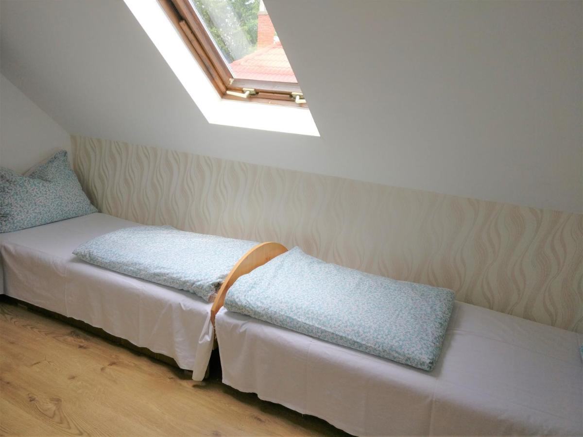 Marica Apartman Balatonfenyves Exteriör bild
